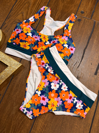 Floral two-piece swimsuit with adjustable straps