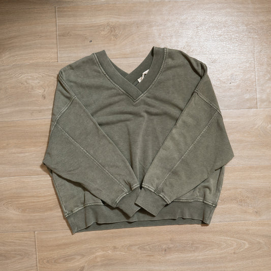 Plus Mineral-Washed French Terry V-Neck Pullover – Rae Mode