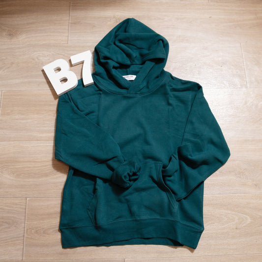 Essential Comfort Hoodie with Kangaroo Pocket – Relaxed Fit, Casual Chic