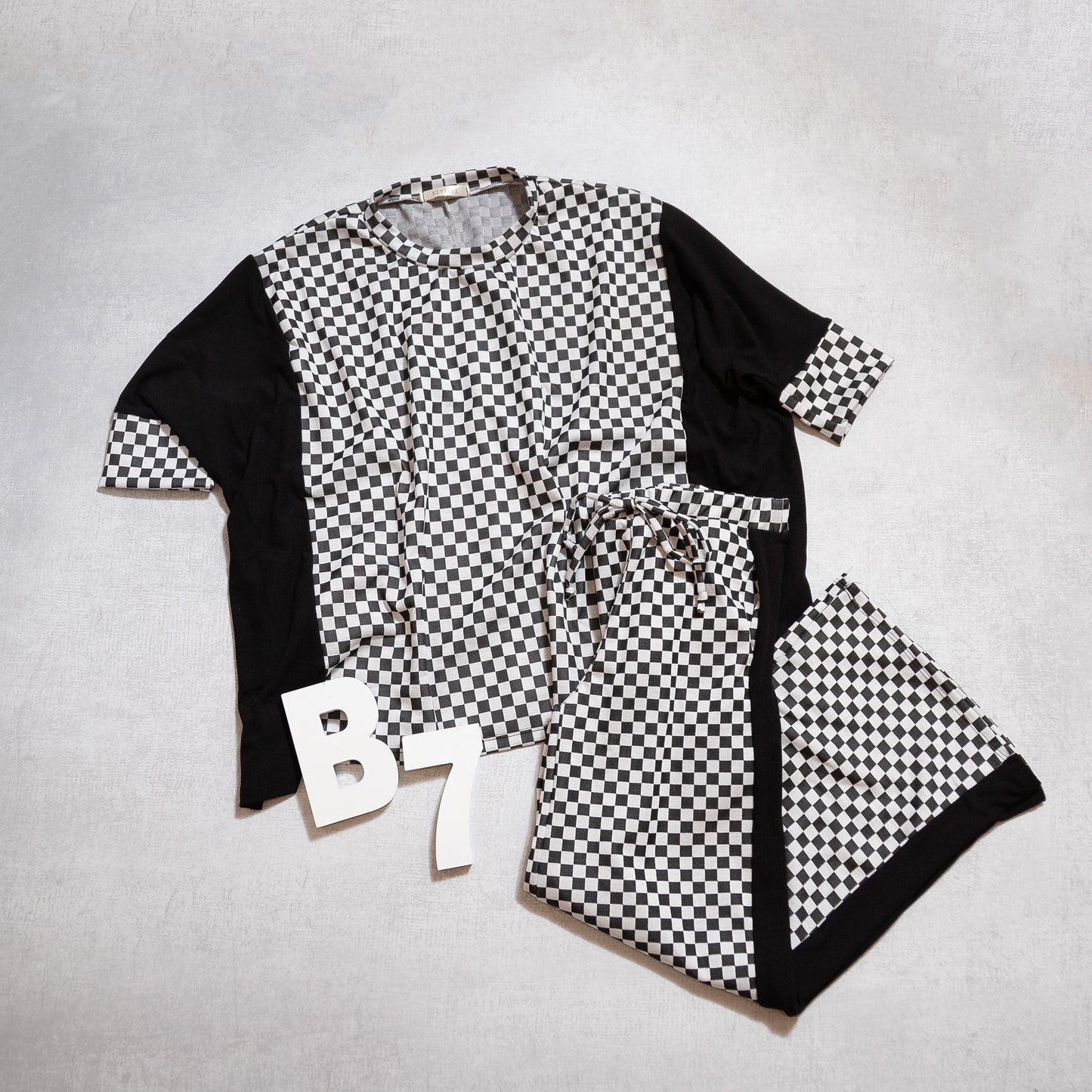 Oversized Checkerboard Block Tee – Black/White or Brown/Taupe (S–3X)