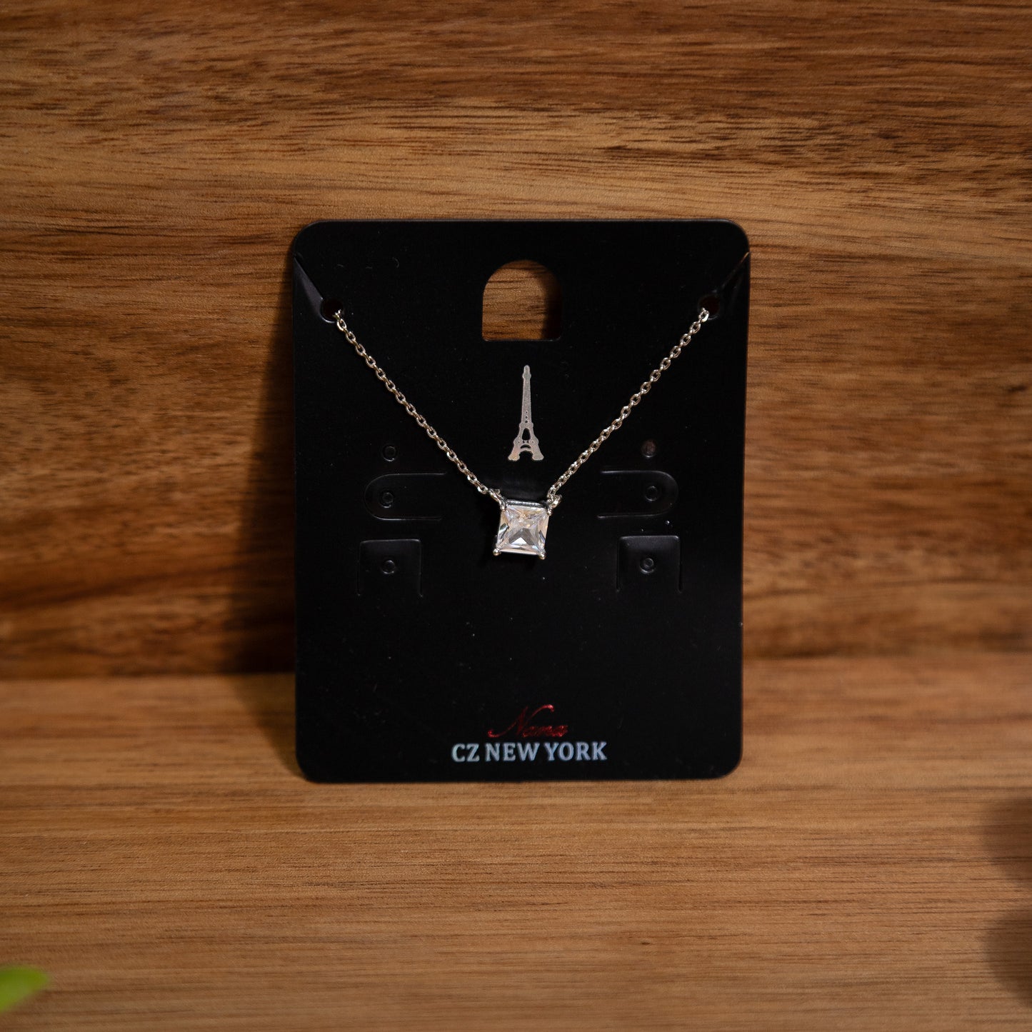 Parisian Radiance Solitaire Necklace – Silver ✨