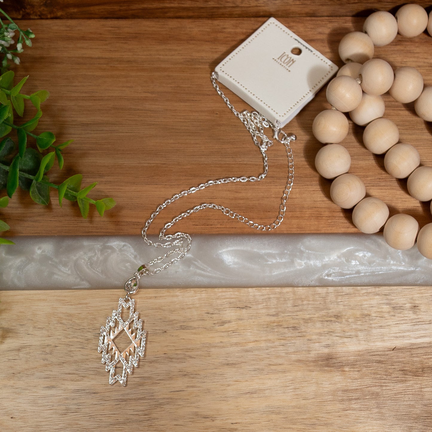 Silver Radiance Diamond-Cut Pendant Necklace