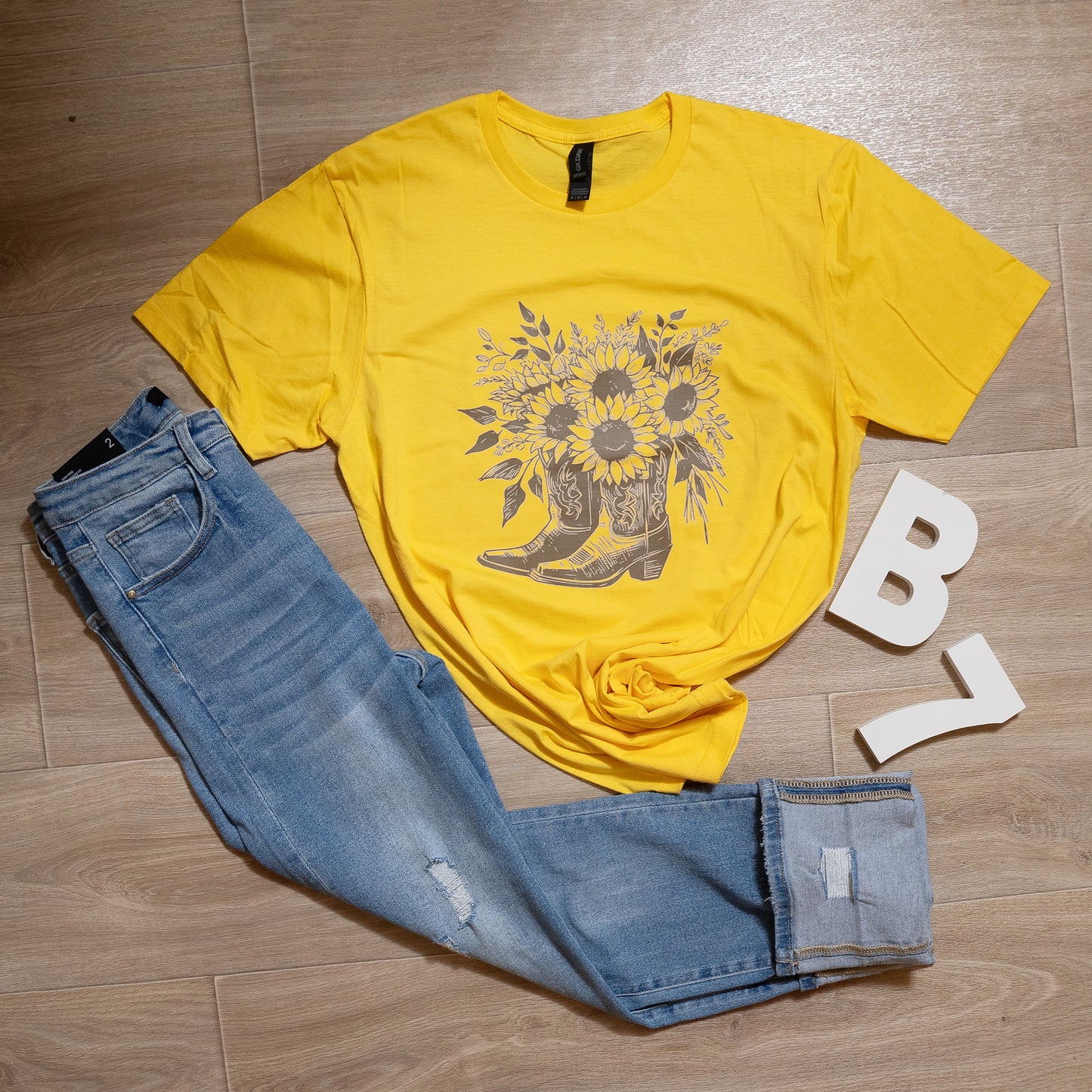 🌻 Western Sunflower Boots Tee – Bold & Bright Graphic T-Shirt