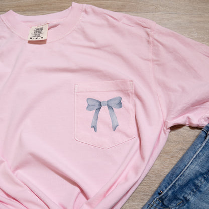 Pink Bow Pocket Tee – Cute Pastel Comfort Colors T-Shirt with Pocket Graphic