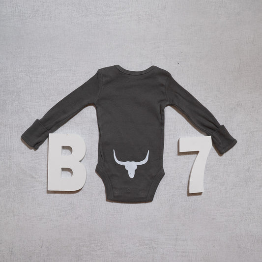 Baby Longhorn Skull – Western Cow Skull Graphic Long Sleeve Onesie