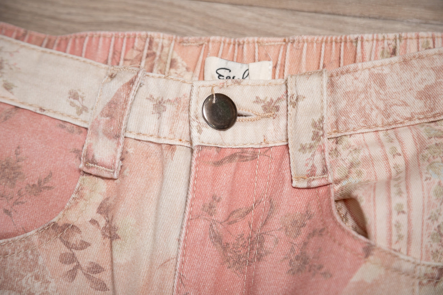 Easel Patchwork Printed Barrel Pants – High Rise Vintage Floral Wide Leg Trousers