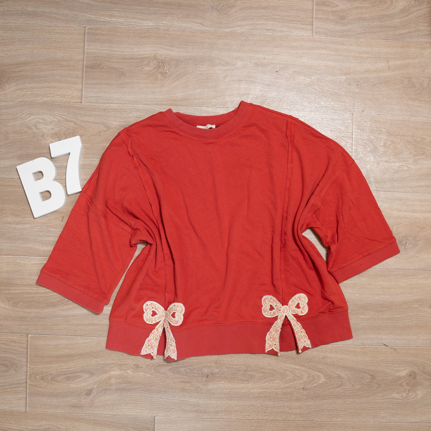 Easel Bow Patch Bottom Hem Mineral Washed Terry Pullover – Oversized Floral Bow Detail Sweater