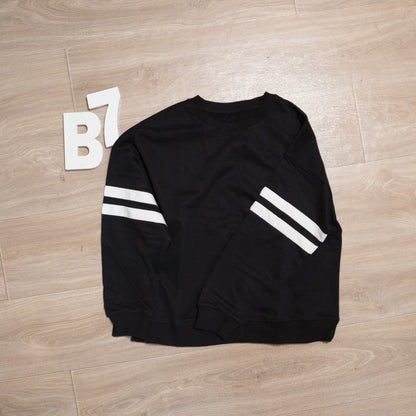 Varsity Striped Oversized Sweatshirt – Drop-Shoulder Casual Pullover