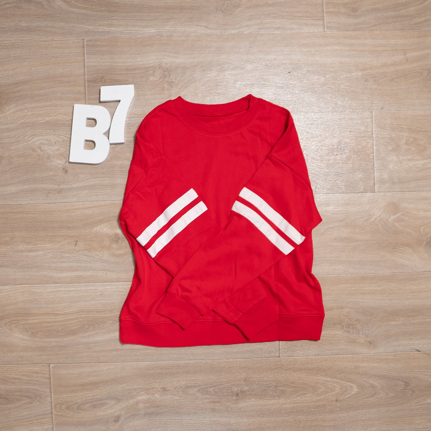 Varsity Striped Oversized Sweatshirt – Drop-Shoulder Casual Pullover