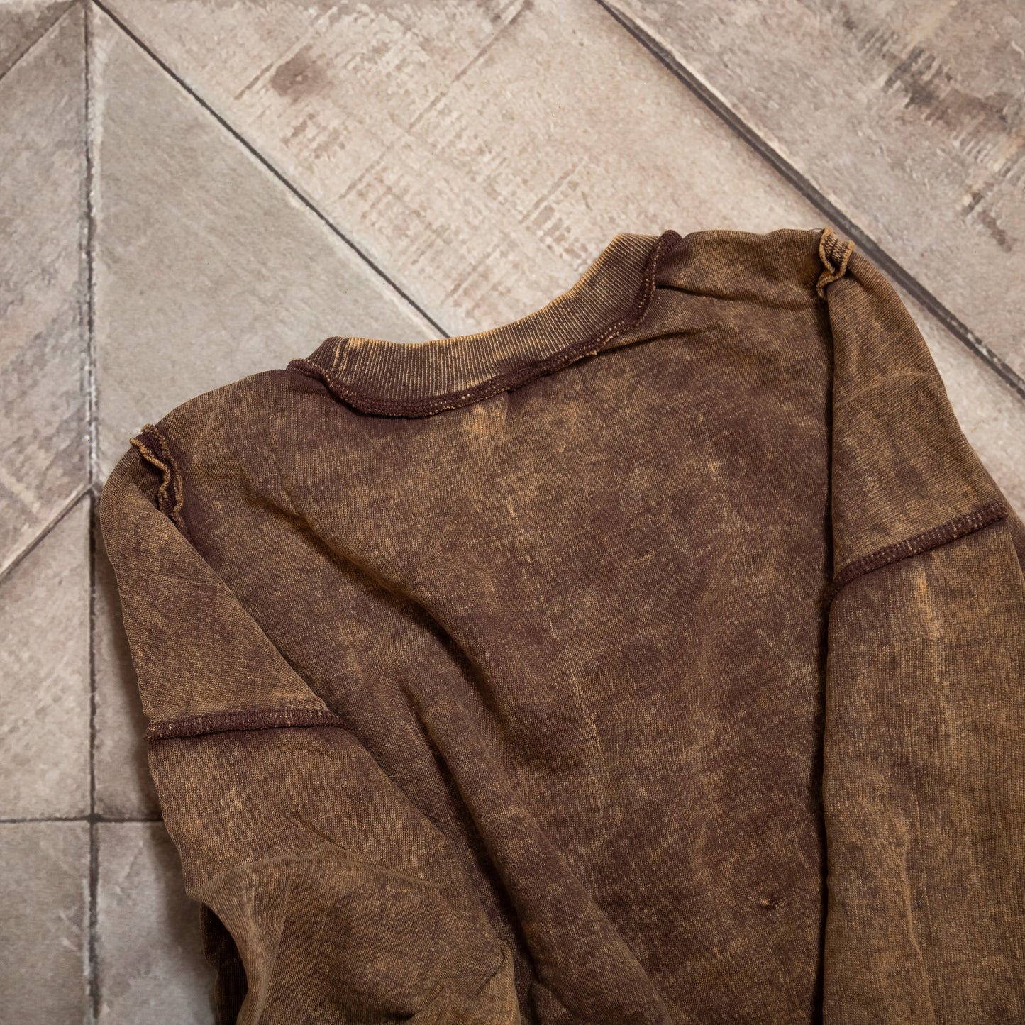 Acid Wash Exposed-Seam Fleece Sweatshirt — Vintage Vibe Pullover