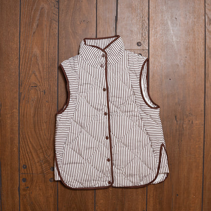 Striped Quilted Puffer Vest with Contrast Trim – Cozy Layering Piece