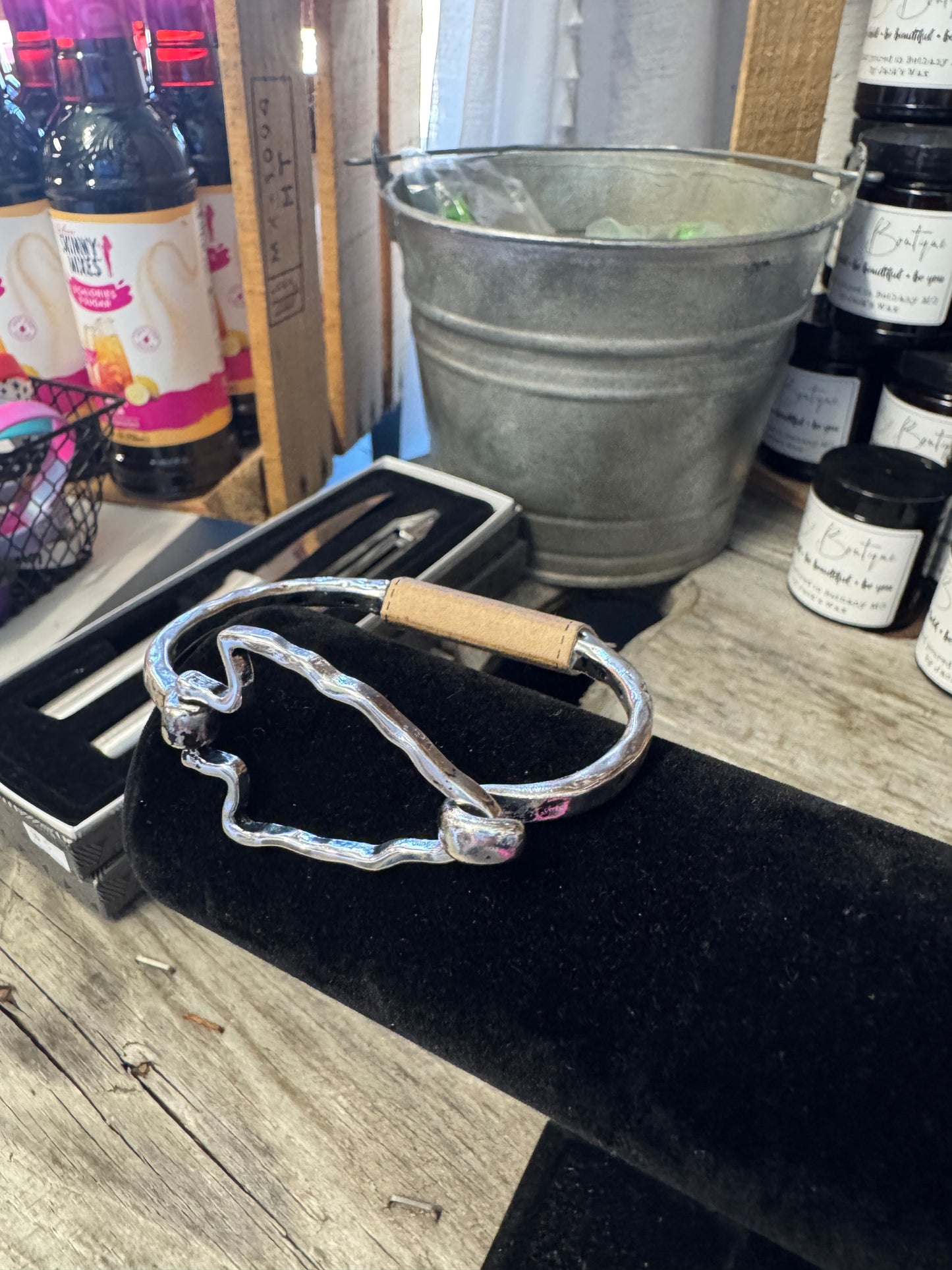 Arrowhead Cuffed Up Bracelet-Hypoallergenic