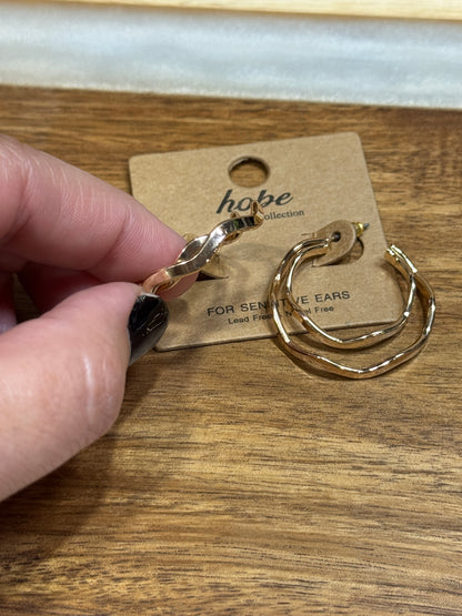 Hoop Earrings Collection – Gold, Silver, Chunky & Dainty Hoops for Every Style | Must-Have Women’s Jewelry