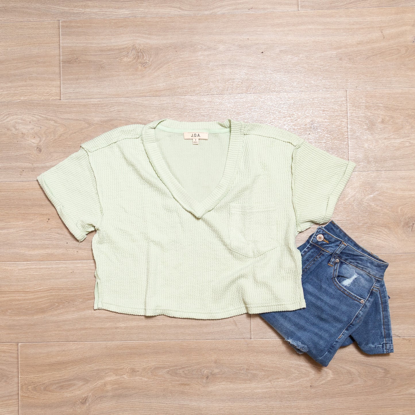 Sage Crush Textured Crop Tee – Soft Knit V Neck Pocket Top