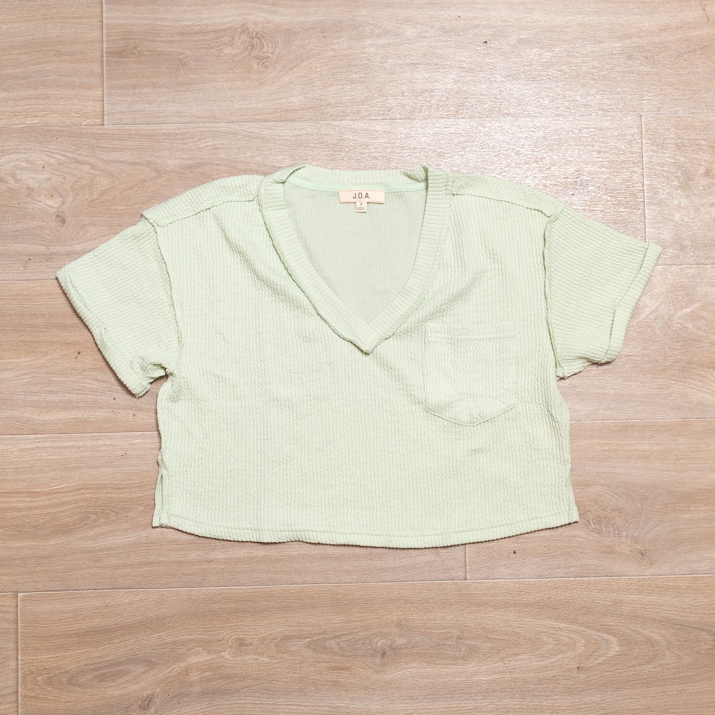 Sage Crush Textured Crop Tee – Soft Knit V Neck Pocket Top