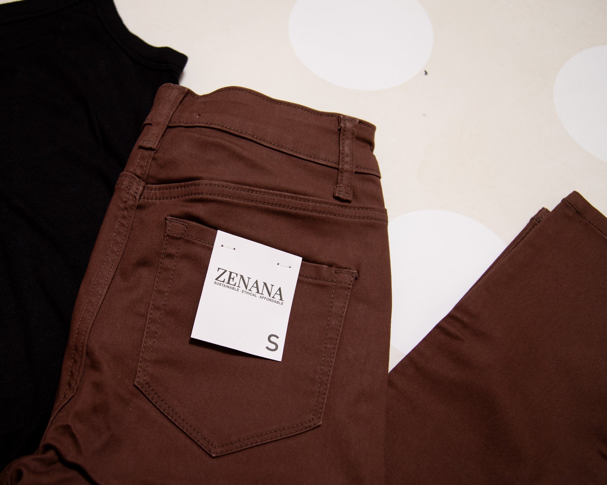 Boutique women’s colored jeans – skinny fit