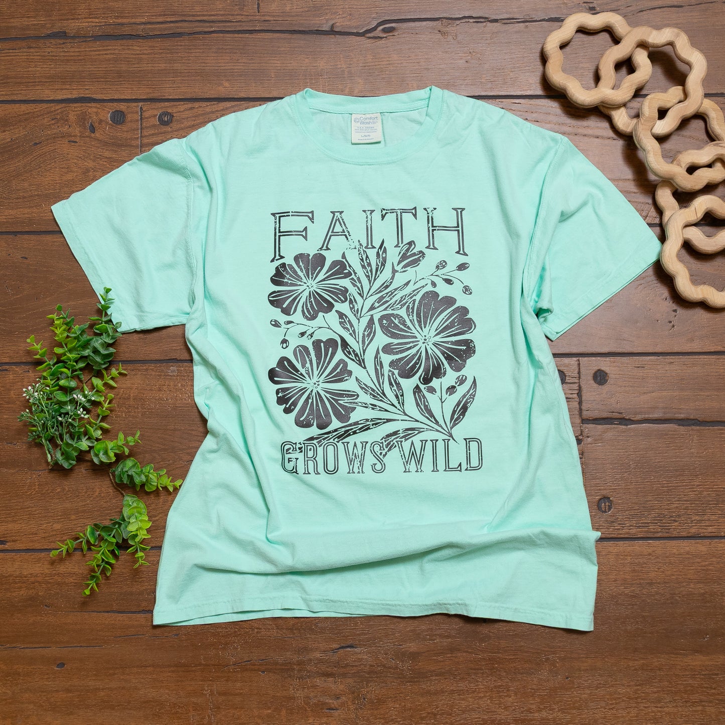 Faith Grows Wild Floral Graphic Tee – Inspirational Christian Flower Shirt