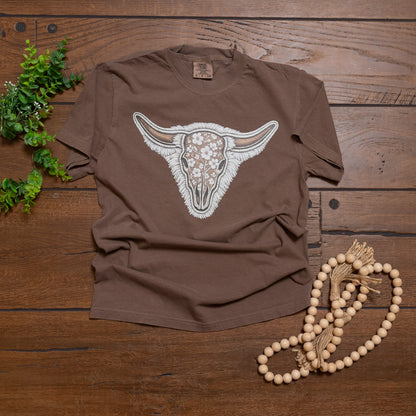 Boho Longhorn Graphic Tee – Floral Western Cow Skull Shirt