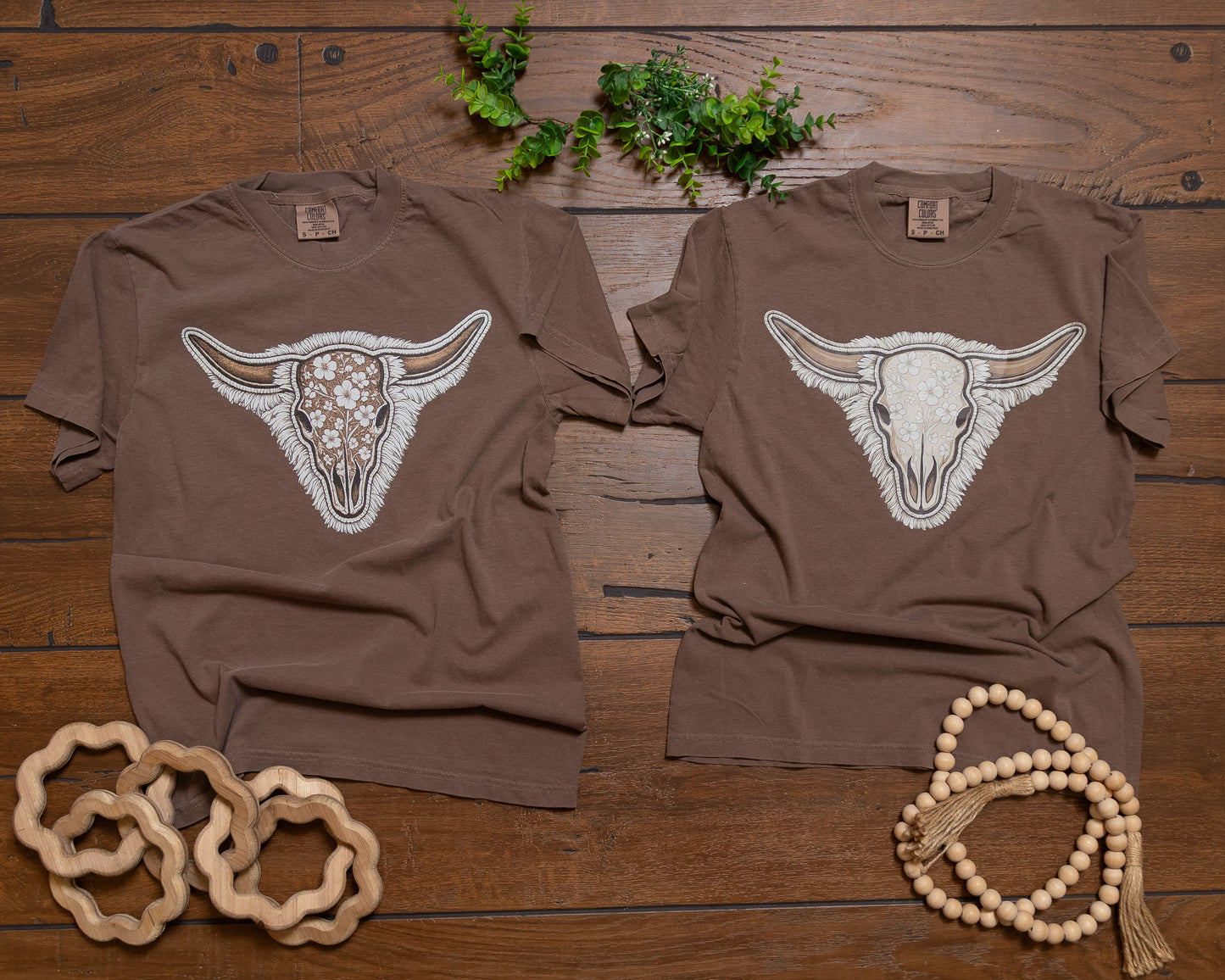 Boho Longhorn Graphic Tee – Floral Western Cow Skull Shirt