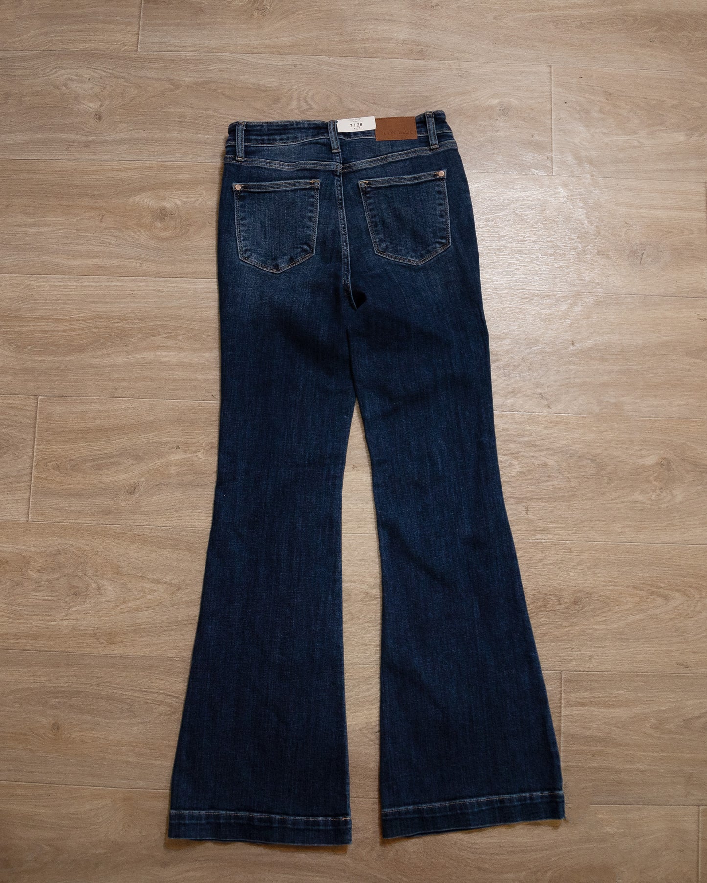 Judy Blue High Waist Trouser Flare Jeans – Curve-Hugging with Retro ’70s Flare 🌟