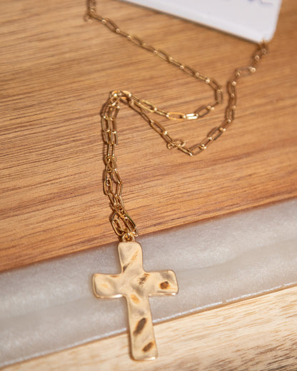 ✨ Faith & Shine Necklace – Gold Hammered Cross Pendant on Paperclip Chain