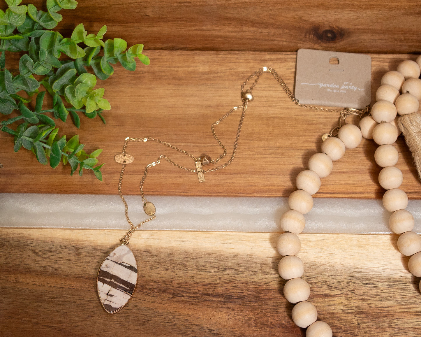 🌿 Desert Stripe Dreams – Long Stone Pendant Necklace
