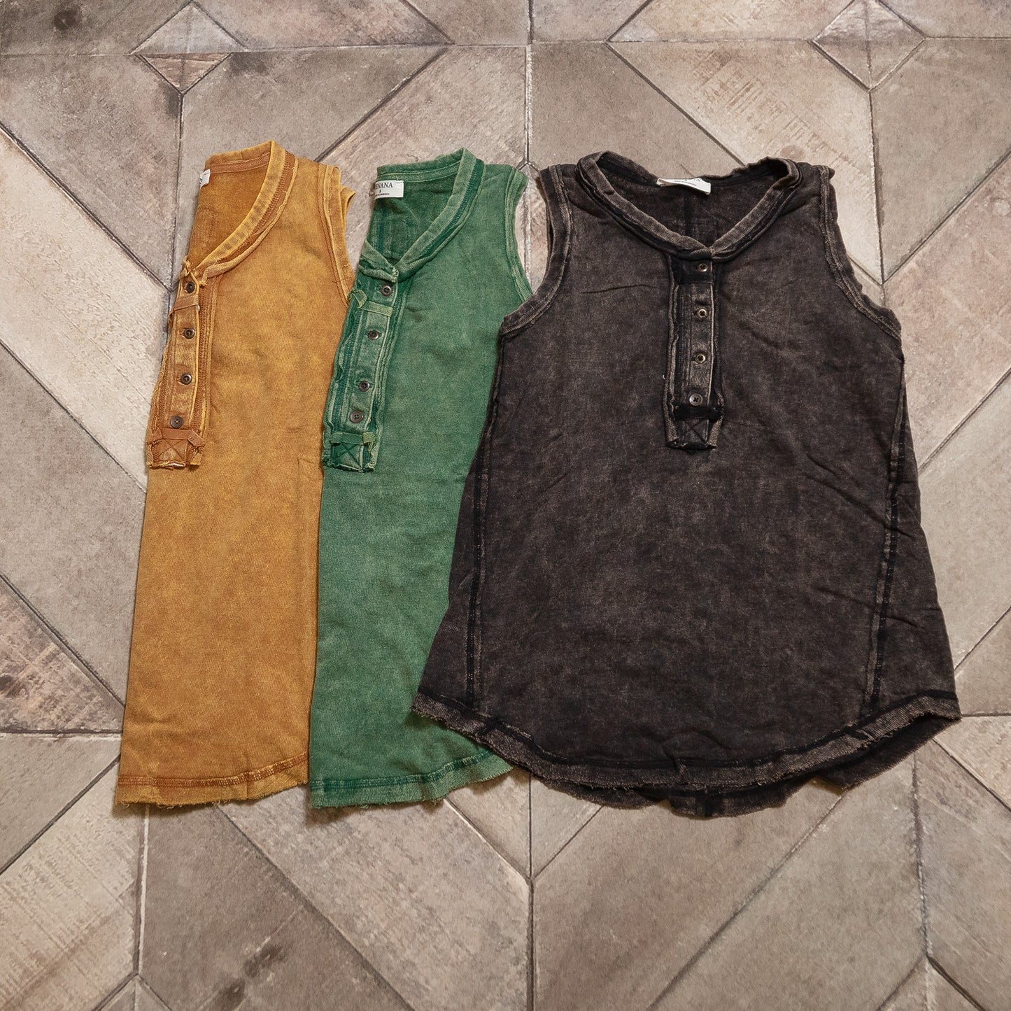 Zenana Washed Half‑Button Raw Edge Sleeveless Henley Top | Vintage Mineral Wash Tank