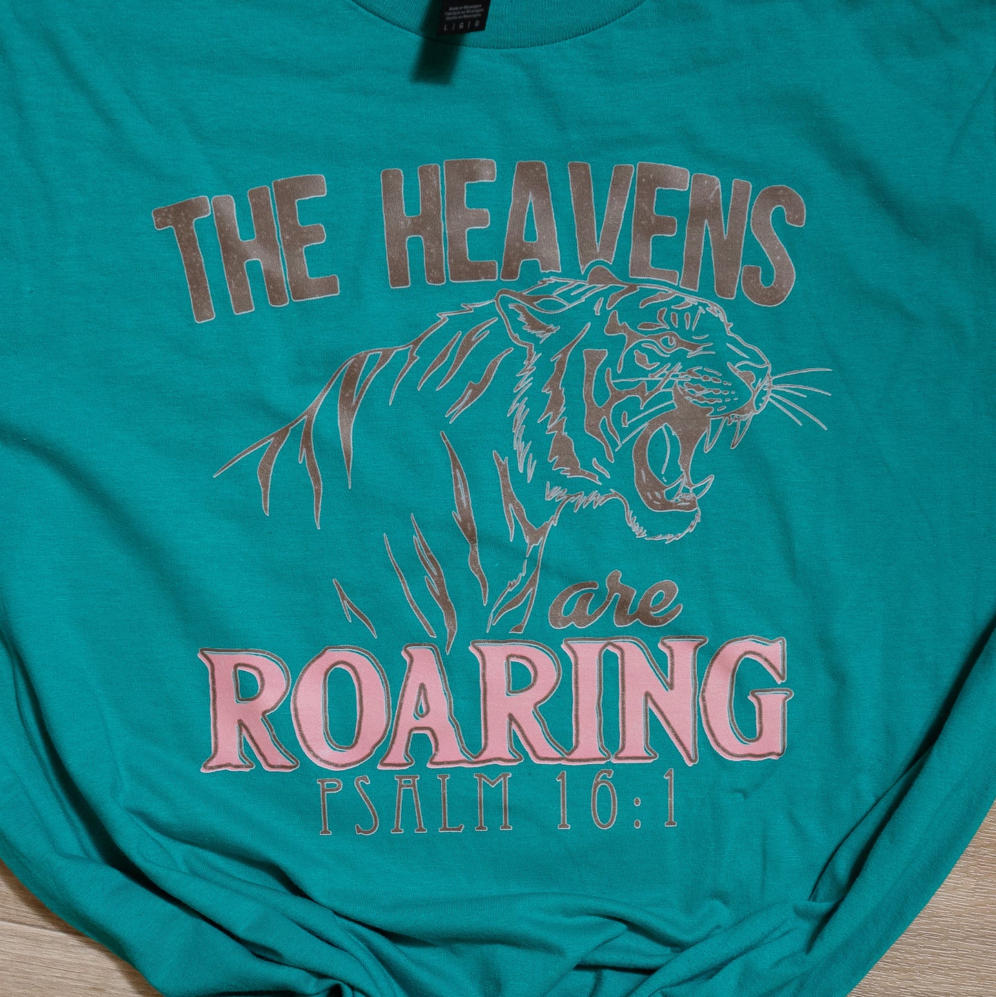 The Heavens Are Roaring Graphic Tee – Psalm 16:1 Christian Faith Shirt