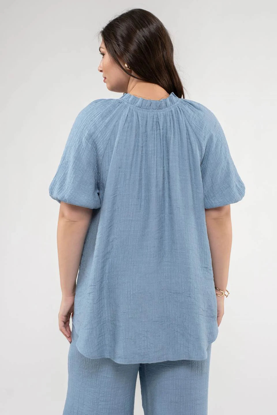 PLUS SCRUNCHED ELASTIC VNECK SHIRT BLU PEPPER