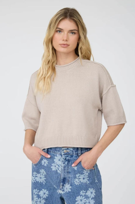 Easy Edit Short Sleeve Knit Sweater | Taupe Cropped Pullover Top