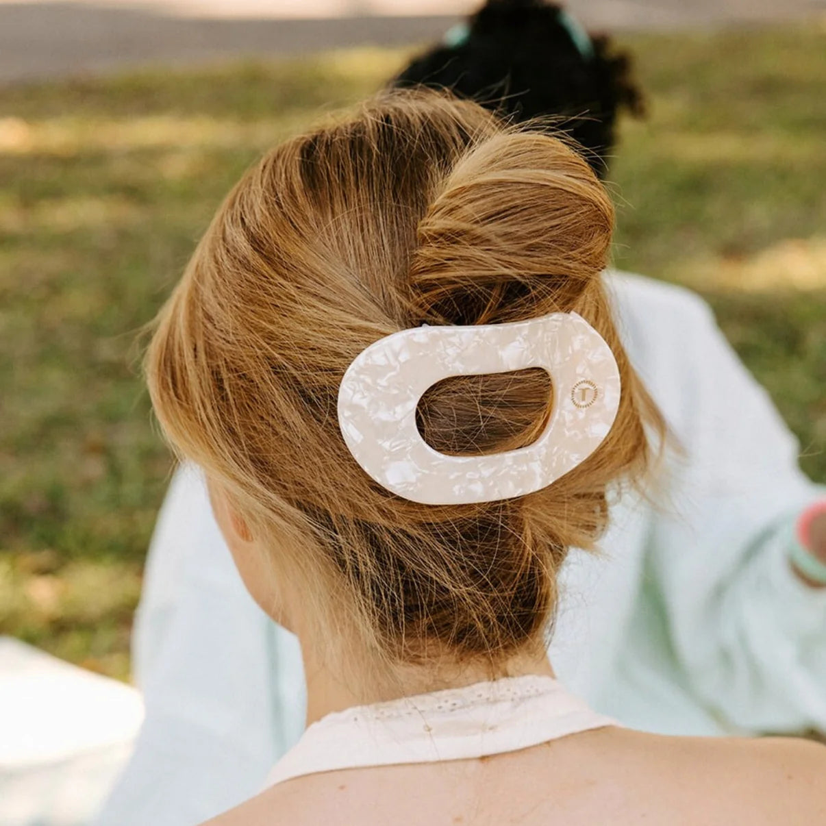 Large Flat Round Teleties Clip