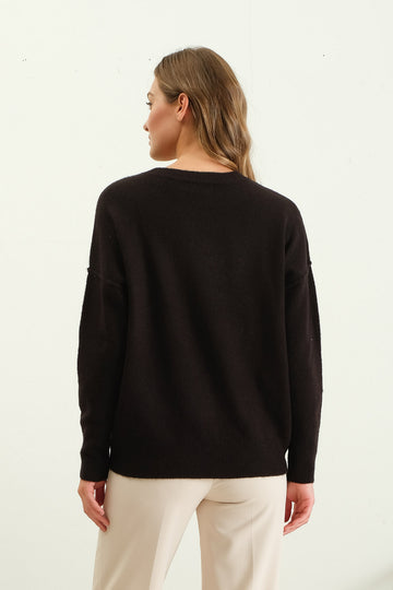 Blu Pepper Everyday Front Seam Knit Sweater | Black Crewneck Lightweight Pullover