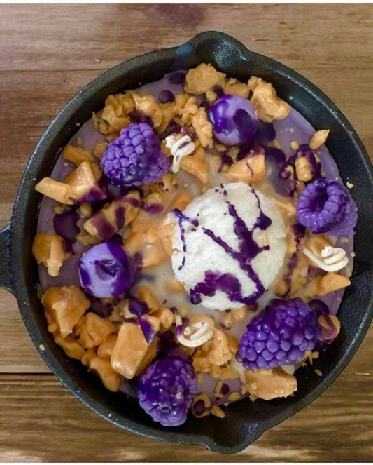 Wild Berry Cheesecake Skillet Candle – 3-Wick Dessert Candle