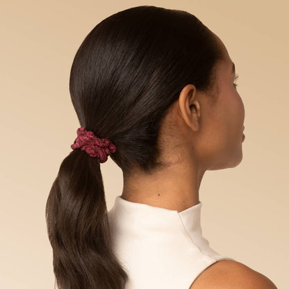 Kitsch Ruched Lace Scrunchies 5pc Set | Cherry Lacquer & Dusty Pink Hair Ties