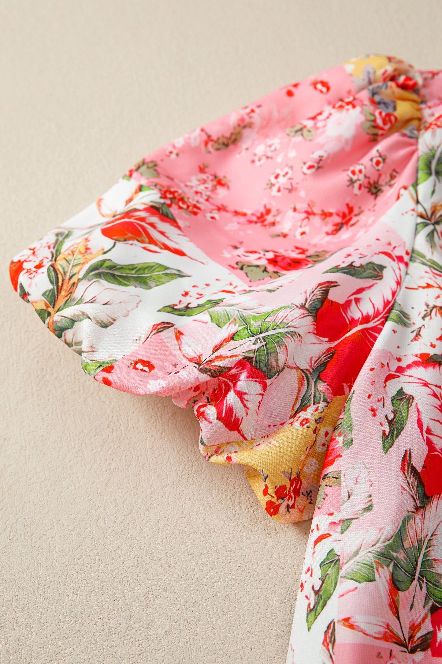 Pink Floral Contrast Trim V-Neck Blouse | Puff Sleeve Boutique Top