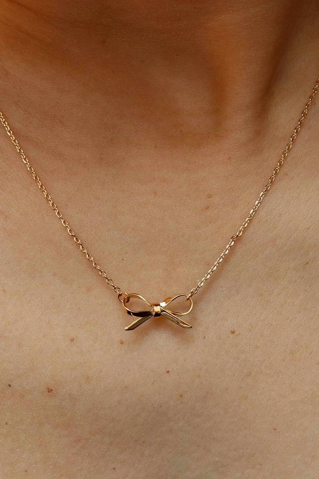 Golden Grace Bow Necklace | 18K Gold Stainless Steel Tarnish-Free Pendant Necklace