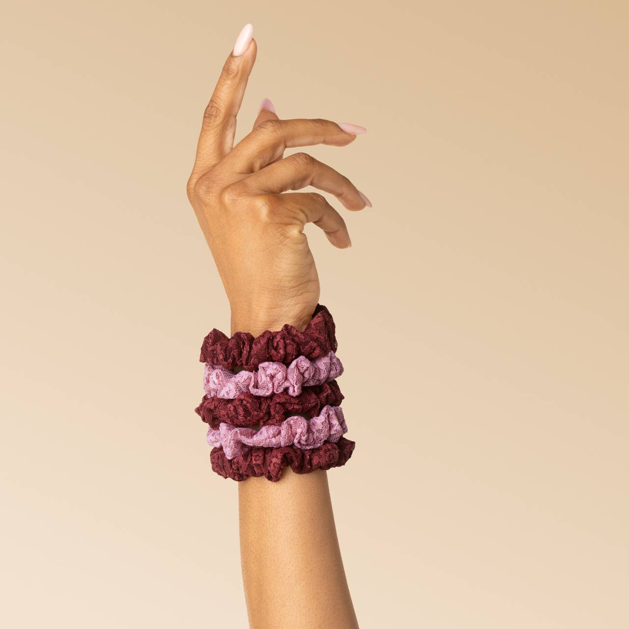 Kitsch Ruched Lace Scrunchies 5pc Set | Cherry Lacquer & Dusty Pink Hair Ties