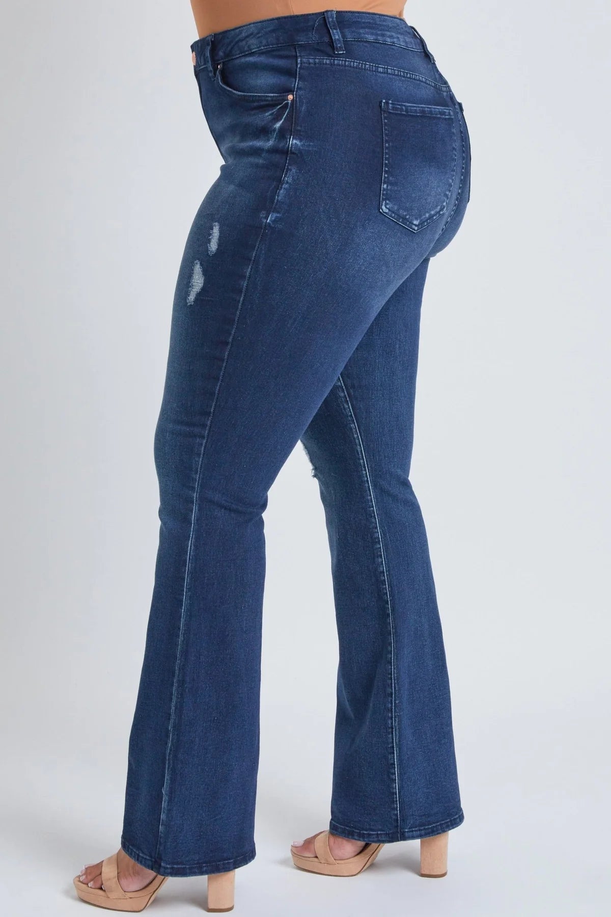 JUNIOR PLUS SIZE BASIC FLARE JEAN YMI