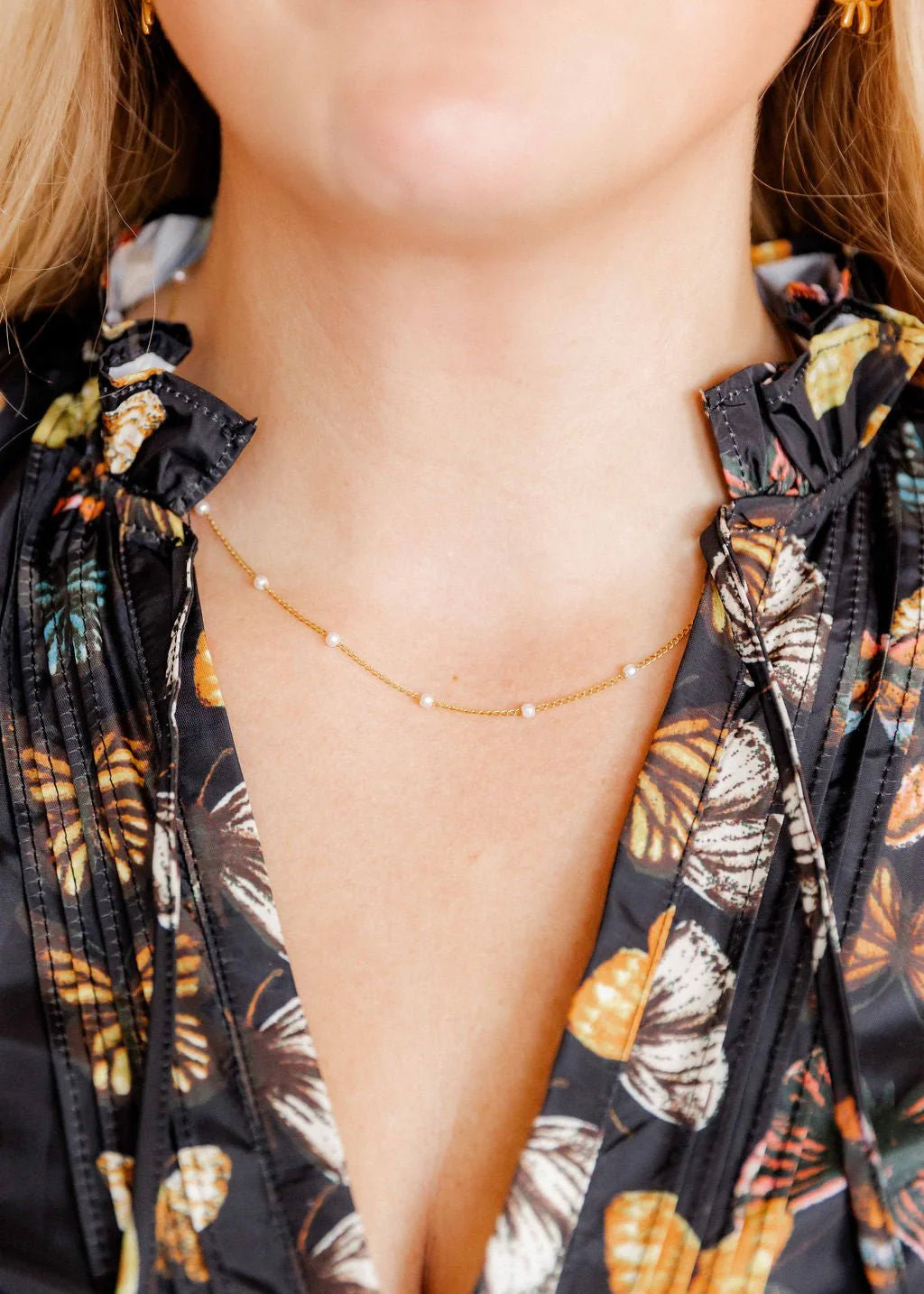 Linny Co. Dabney Pearl Gold Necklace | Pearl Accent Adjustable Gold Necklace
