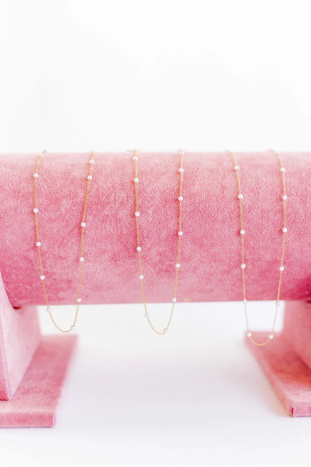 Linny Co. Dabney Pearl Gold Necklace | Pearl Accent Adjustable Gold Necklace