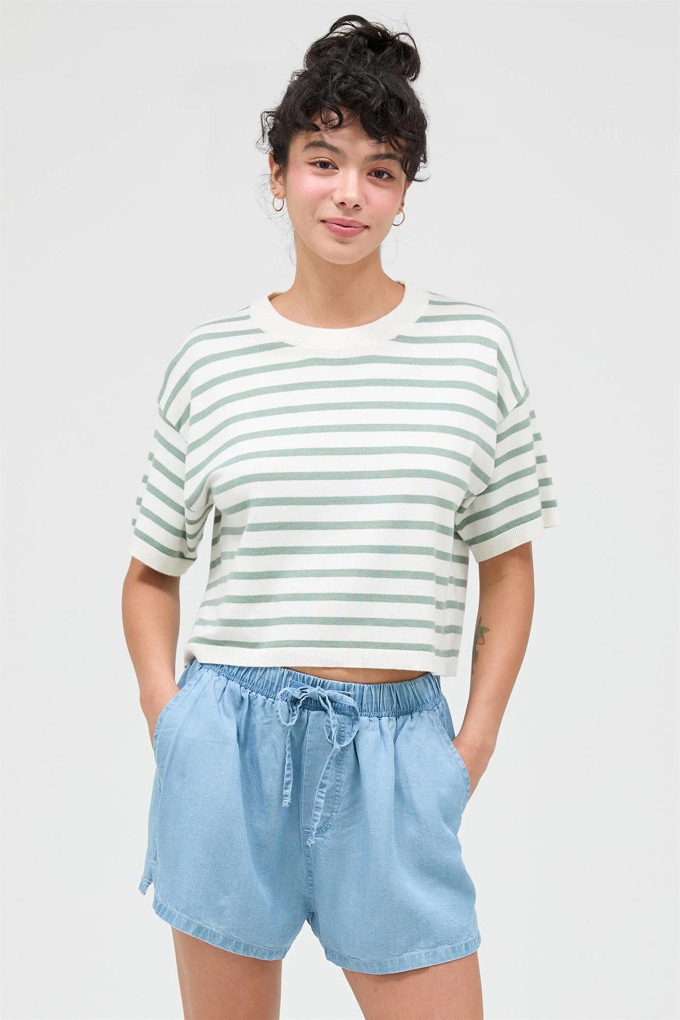 Feelin’ Fine Striped Crop – Round Neck Short Sleeve Boxy Tee
