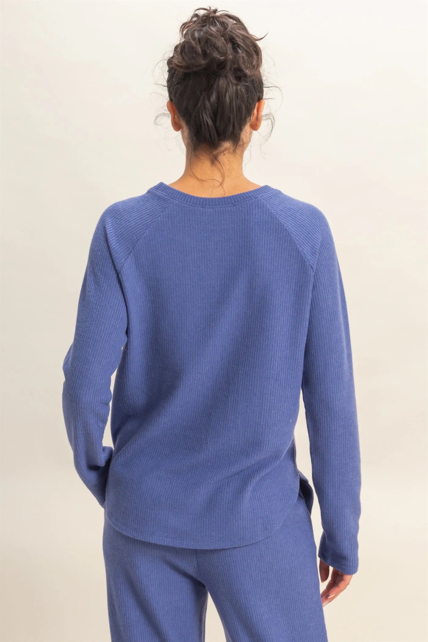 Brushed Waffle Raglan Long Sleeve Casual Top – Soft Cozy Textured Knit