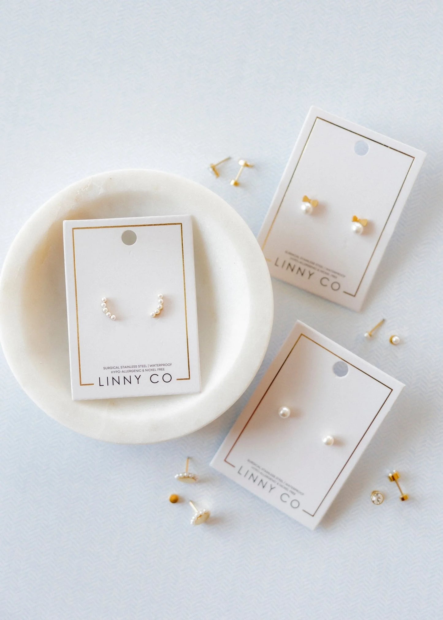 Linny Co. Abigail Pearl Screwback Stud Earrings | Gold or Silver Pearl Flat Back Earrings