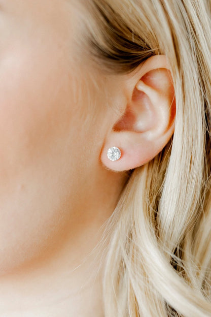 Linny Co. Lux Zuri Clear Screwback Stud Earrings | 6mm Iridescent CZ Flat Back Earrings